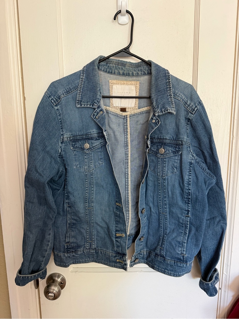Sonoma Blue Denim Jean Jacket - Classic Collared Style. Great condition. Size XL